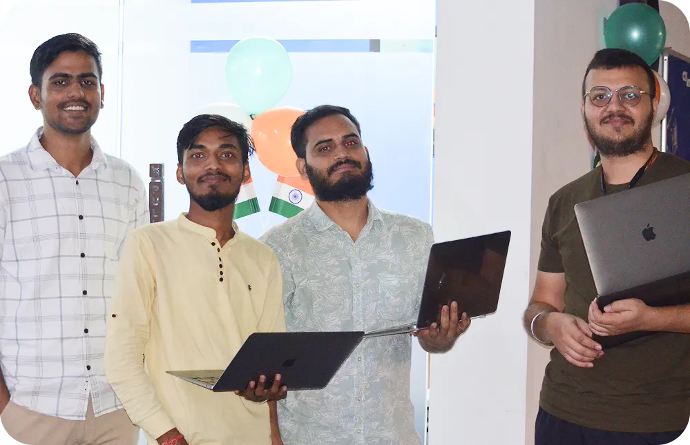 BIgoh Team With Laptop